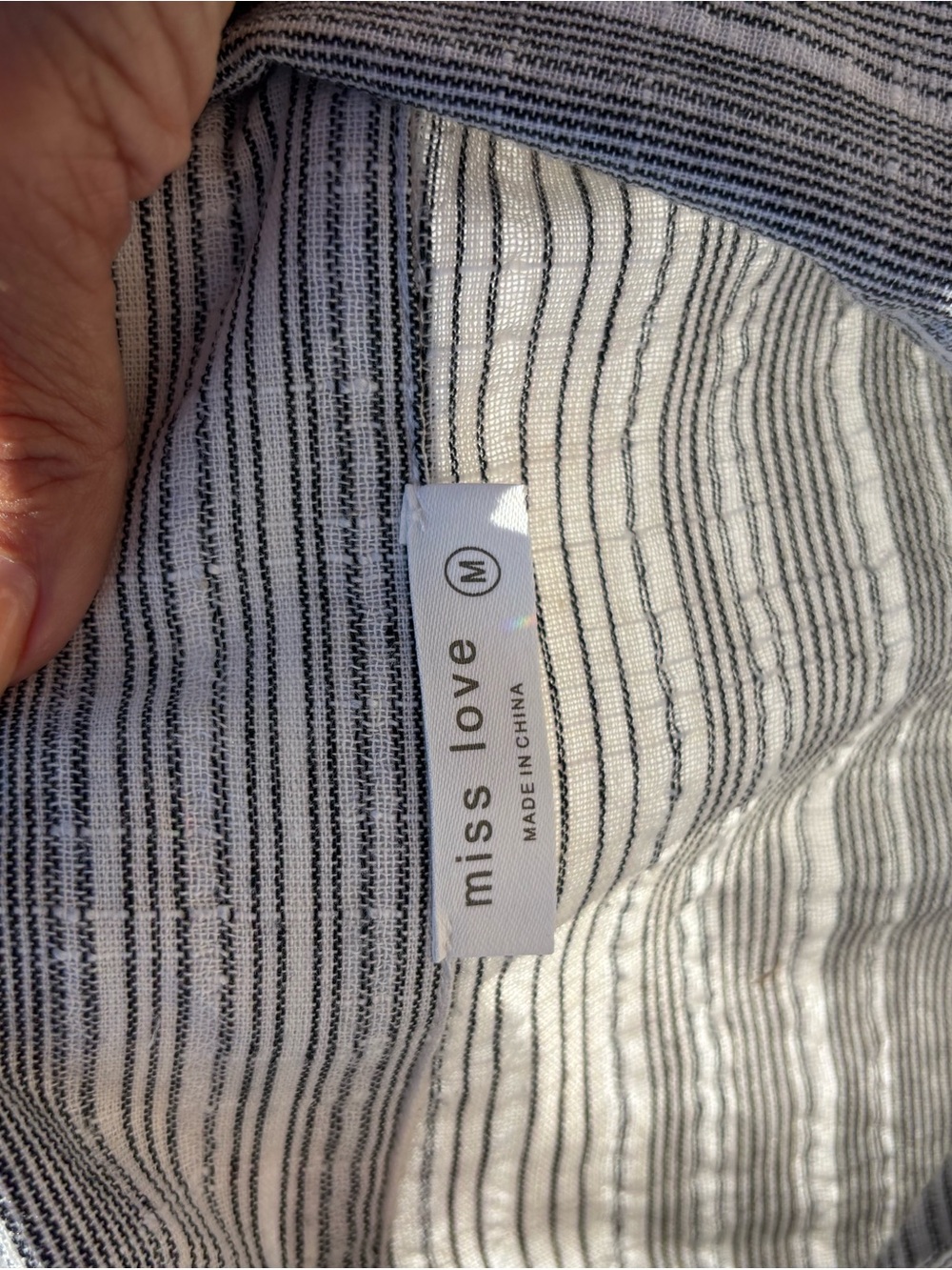 Miss Love Striped Lightweight Top in White and Black 100% Cotton Sz M